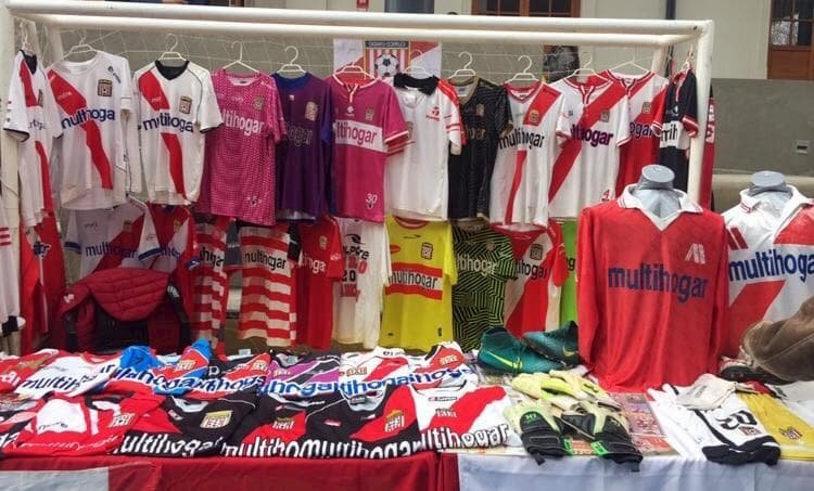 modelos de camisetas de futbol de chile