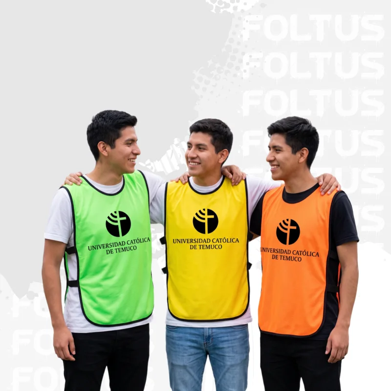Petos de fútbol personalizados para entrenamiento de un club